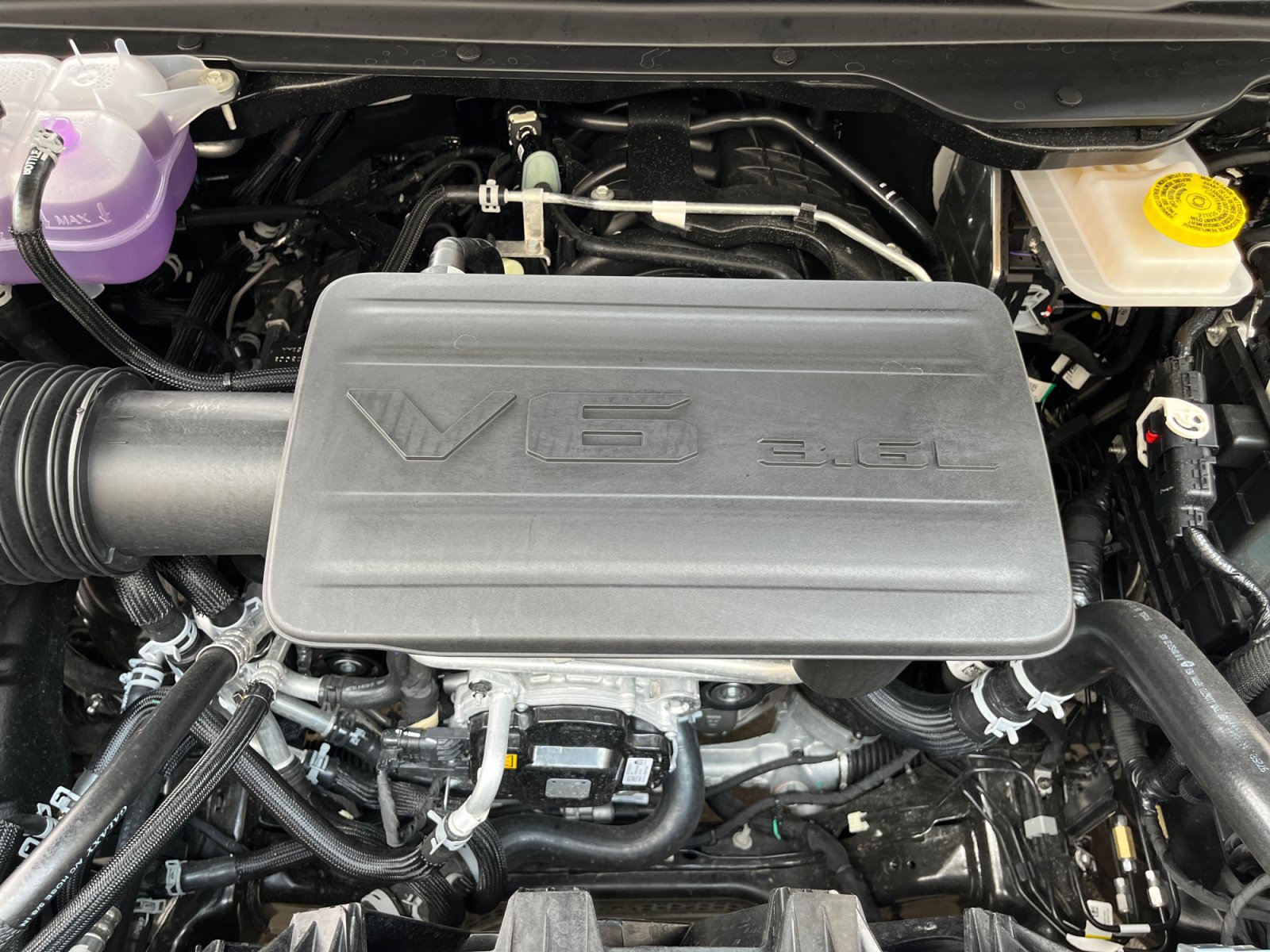 New 2026 RAM 1500 Express AWD/4WD image 29