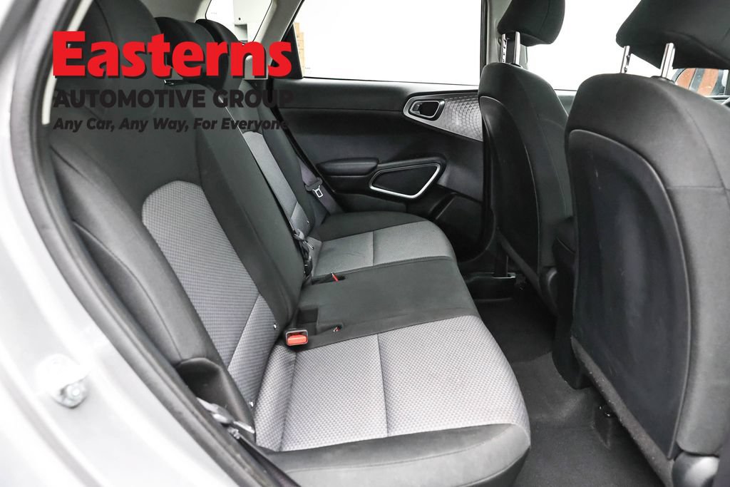 Used 2023 Kia Soul LX w/ Option Group 015 FWD image 23