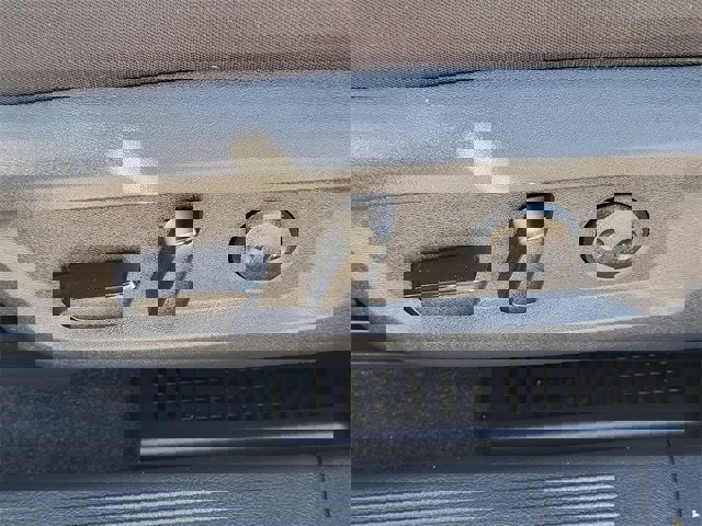 Used 2023 Nissan Rogue SV image 22