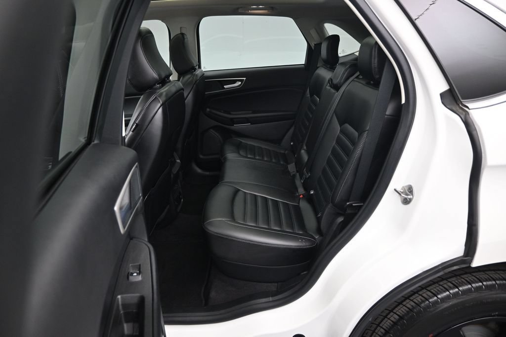 Certified 2023 Ford Edge SEL w/ Convenience Package AWD/4WD image 12