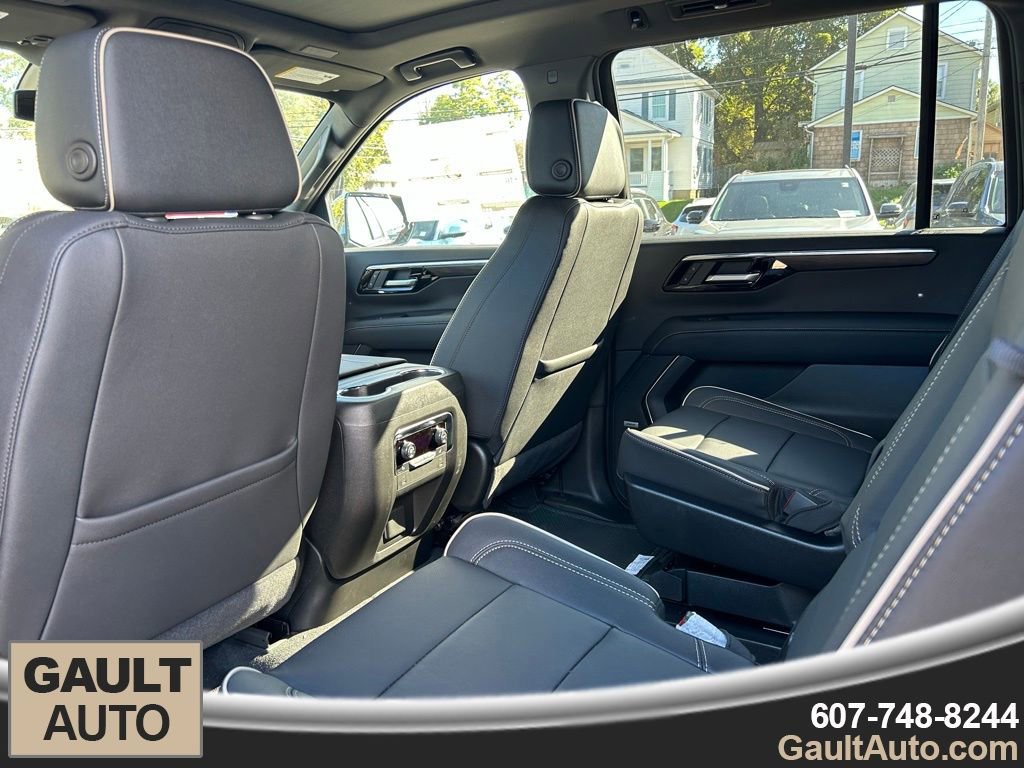 New 2025 Chevrolet Suburban Premier w/ Sun And Tow Package image 11