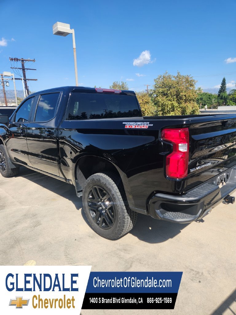 Used 2023 Chevrolet Silverado 1500 LT Trail Boss w/ Protection Package AWD/4WD image 4