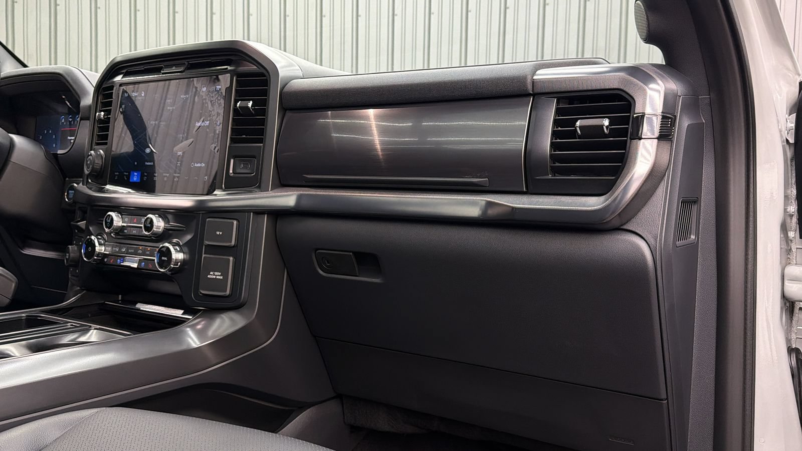 Used 2026 Ford F150 Lariat AWD/4WD image 38