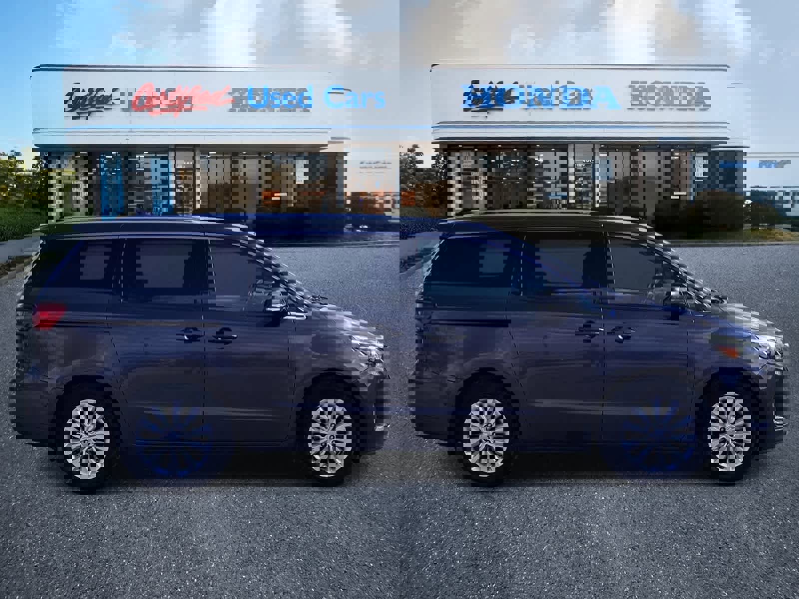 Used 2016 Kia Sedona EX image 6