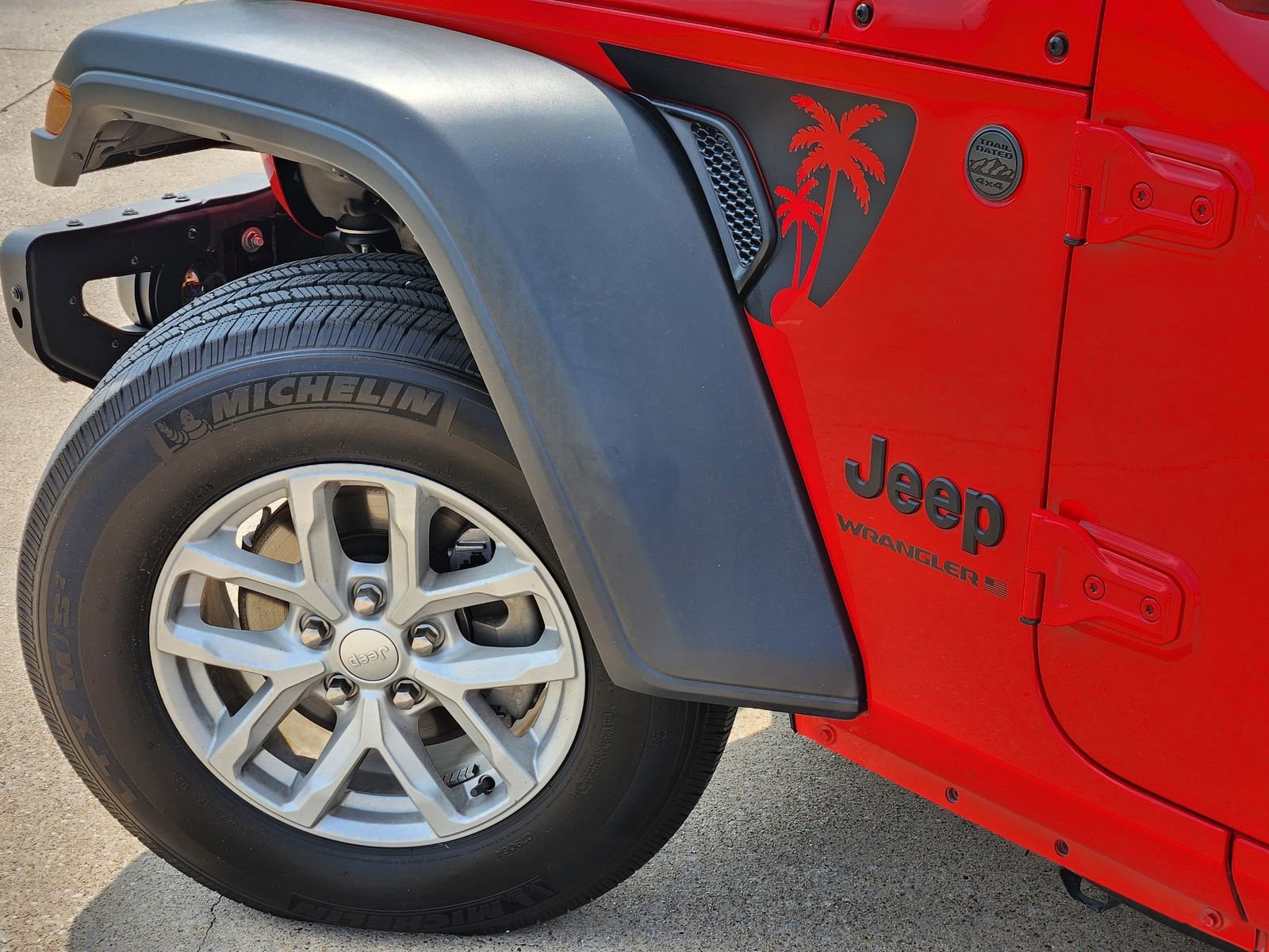 Used 2023 Jeep Wrangler Sport AWD/4WD image 17