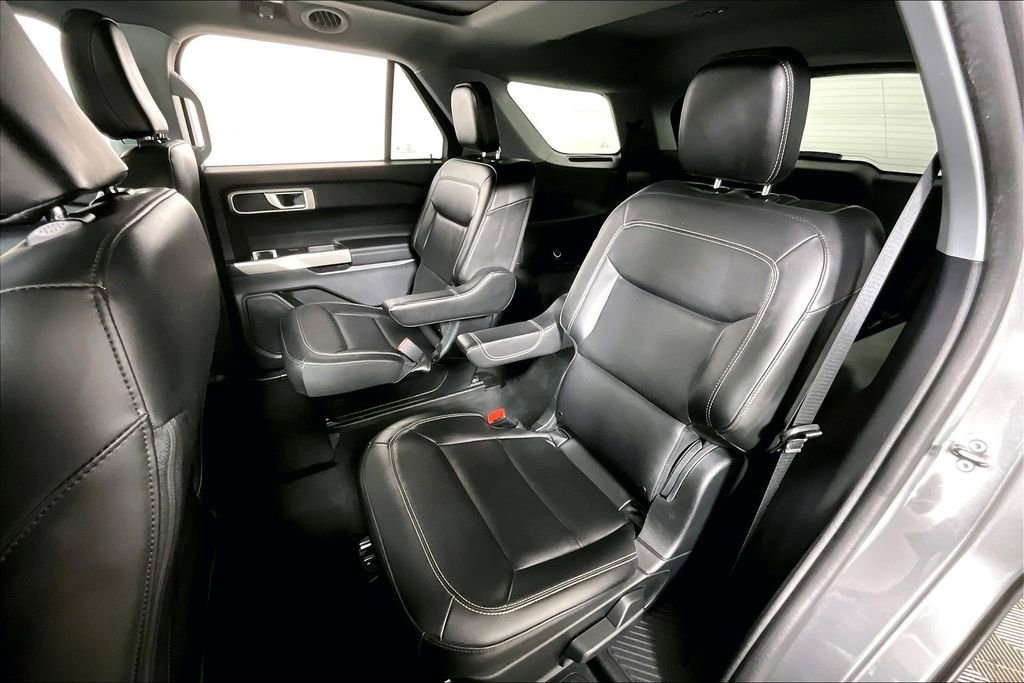 Used 2023 Ford Explorer XLT w/ Equipment Group 202A image 26