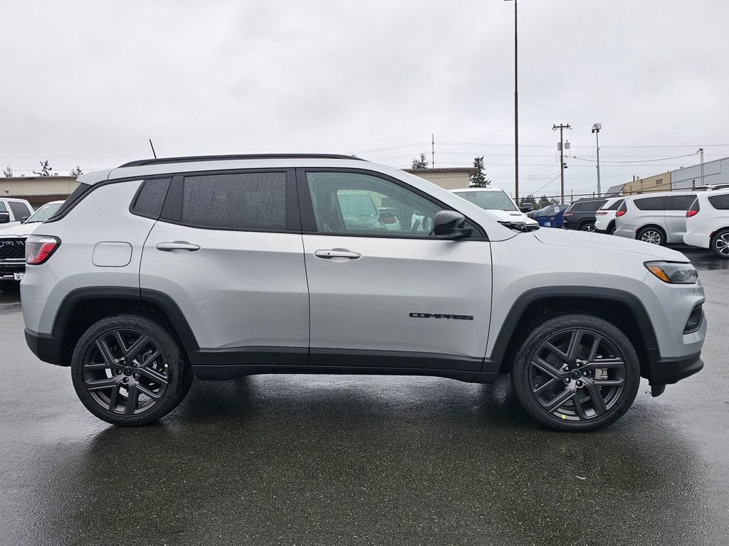 New 2026 Jeep Compass Latitude image 9