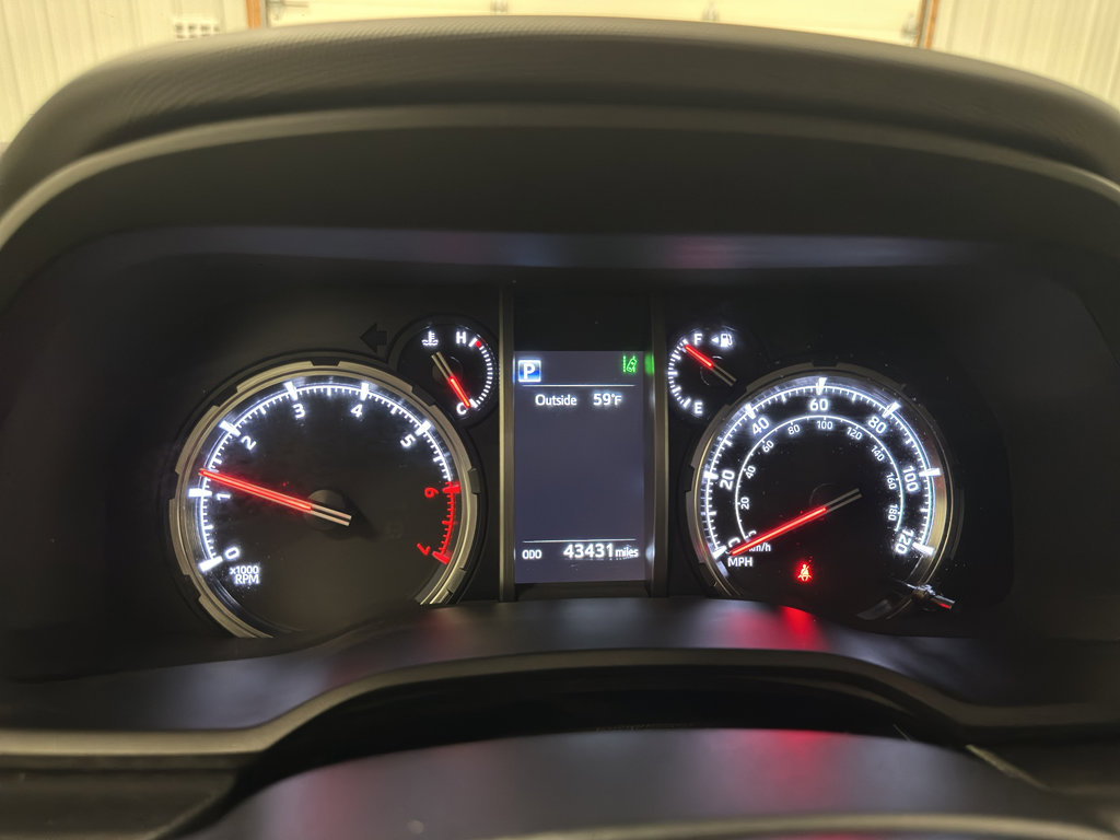Used 2024 Toyota 4Runner TRD Off-Road Premium image 25