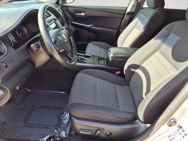 Used 2017 Toyota Camry LE FWD image 14
