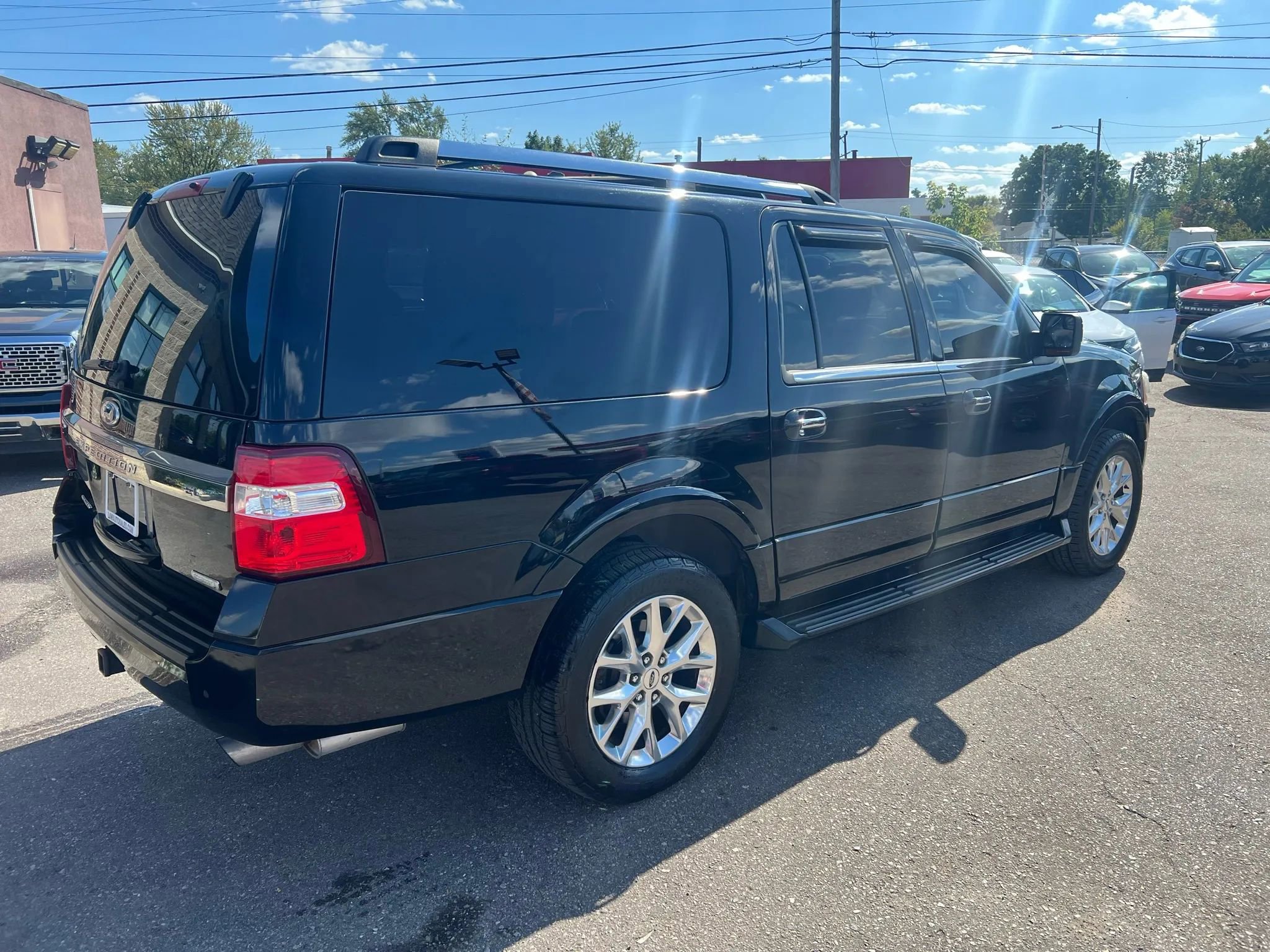Used 2016 Ford Expedition EL Limited image 5
