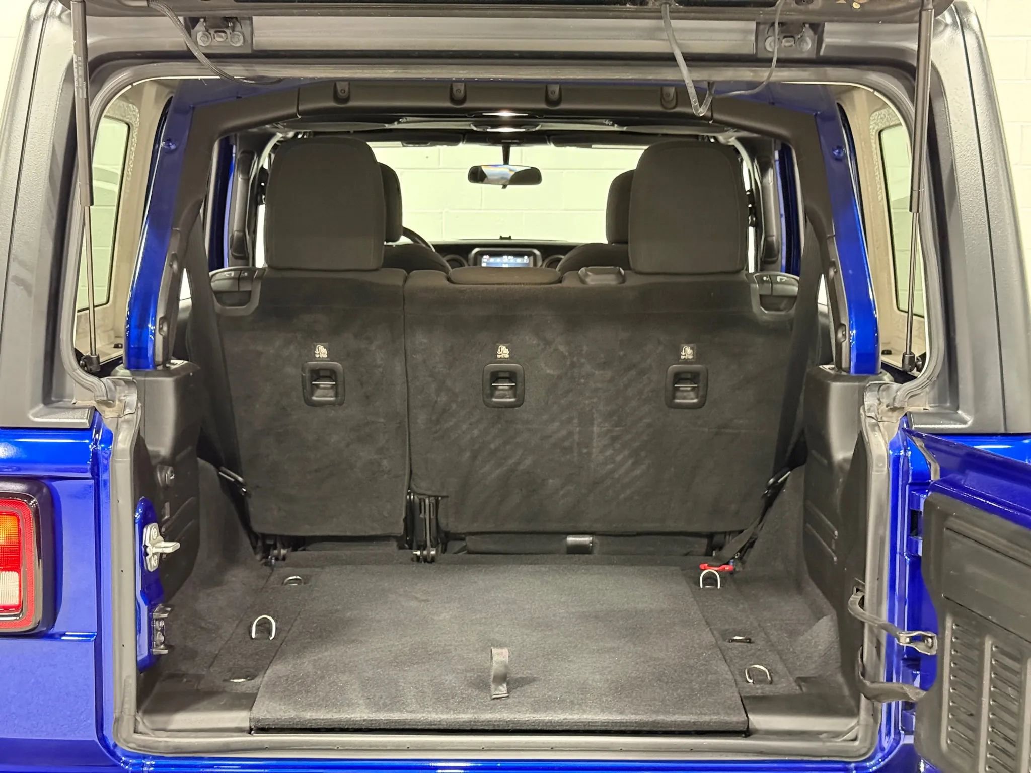 Used 2018 Jeep Wrangler Unlimited Sport S image 62