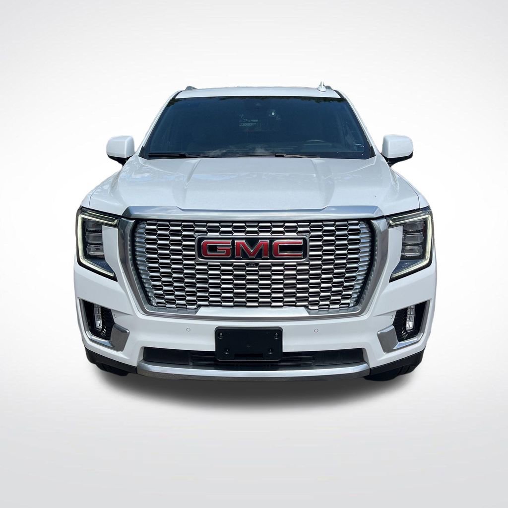Used 2023 GMC Yukon Denali image 2