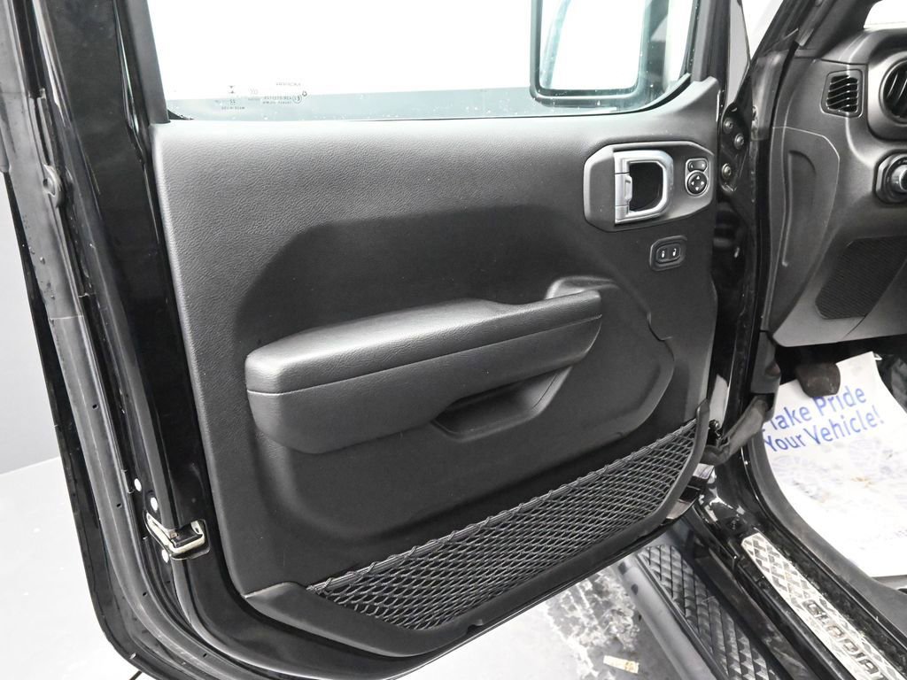 Used 2023 Jeep Gladiator Sport image 27
