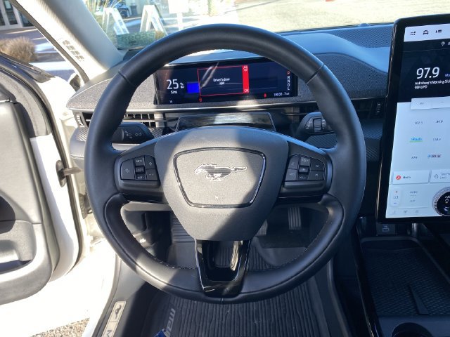 Used 2023 Ford Mustang Mach-E Premium RWD image 28
