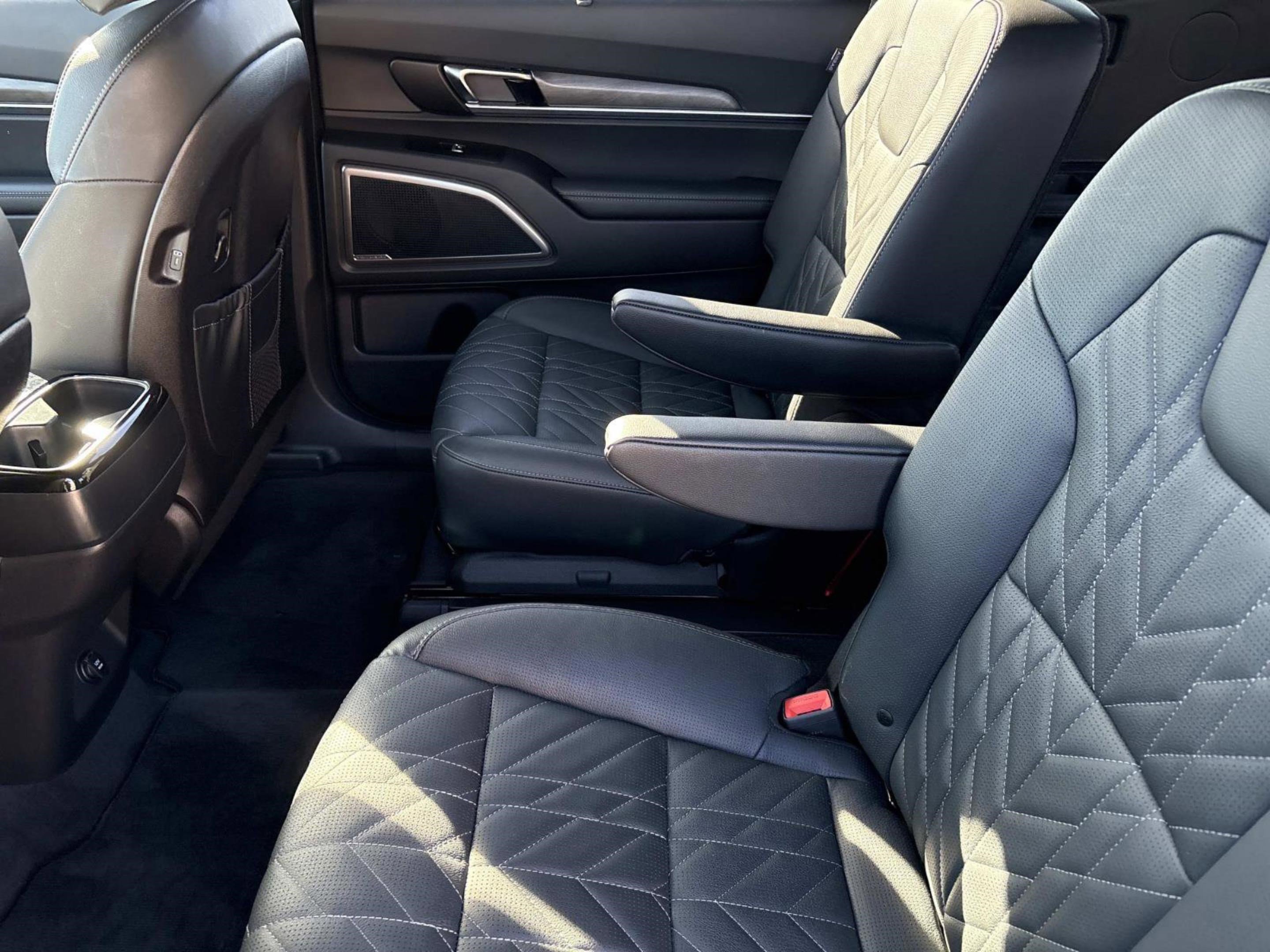 Used 2025 Kia Telluride EX X-Line image 17