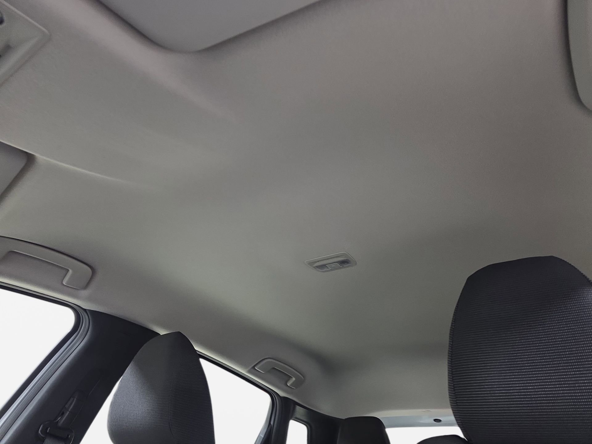 New 2026 Nissan Kicks S w/ Charging Package image 29