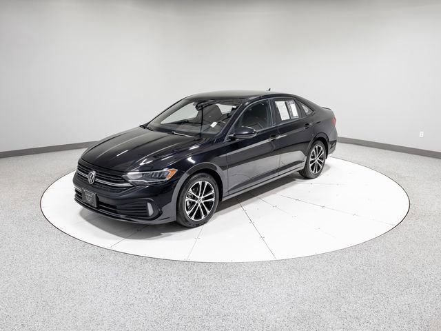 Used 2023 Volkswagen Jetta Sport image 33