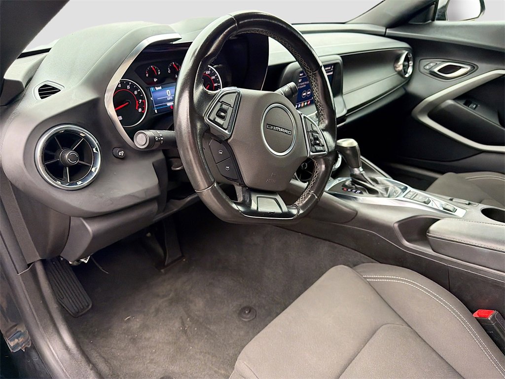 Used 2023 Chevrolet Camaro LT image 9