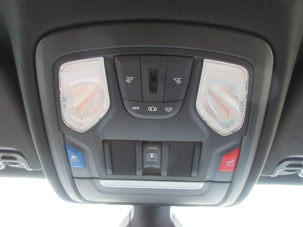 Used 2021 RAM 1500 Big Horn AWD/4WD image 35
