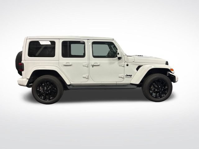 Used 2021 Jeep Wrangler Unlimited Sahara AWD/4WD image 6