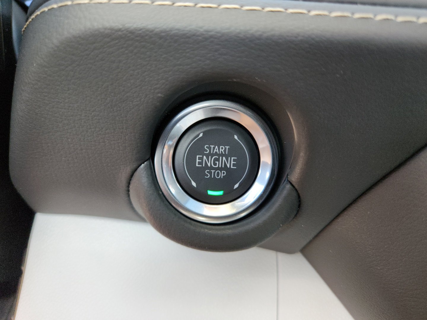 New 2026 Chevrolet Suburban Premier image 20