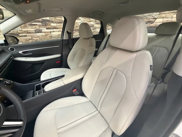 Used 2026 Hyundai Sonata SEL FWD image 14