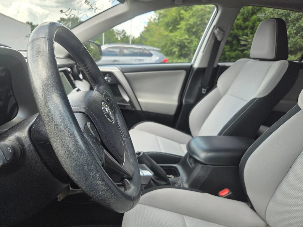 Used 2018 Toyota RAV4 Adventure FWD image 5