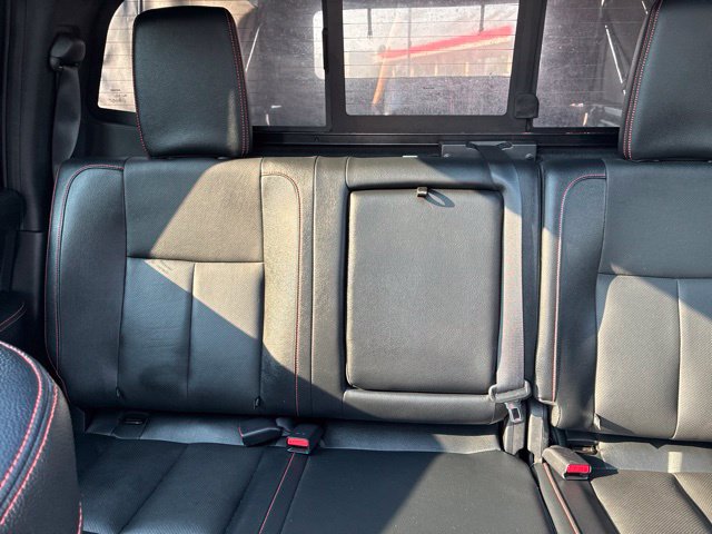 Used 2021 Nissan Titan PRO-4X w/ Pro-4x Convenience Package AWD/4WD image 23
