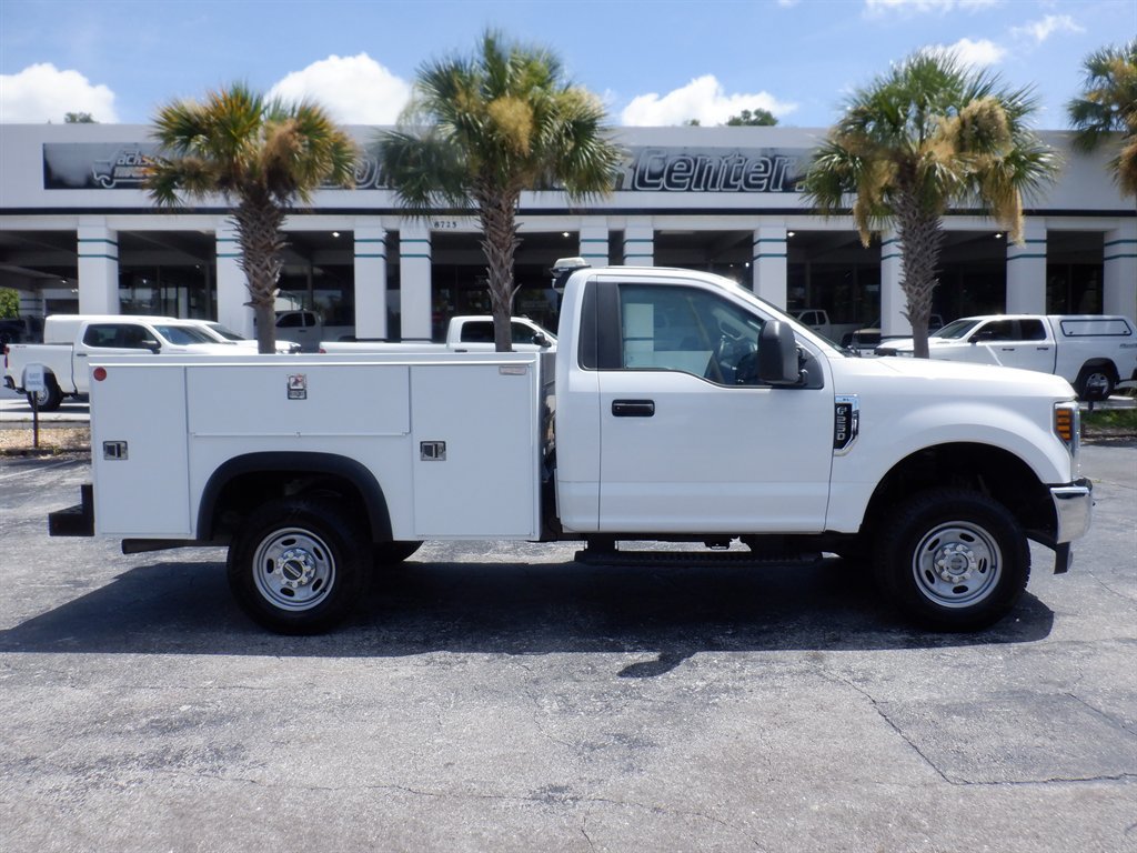 Used 2018 Ford F250 XL w/ XL Value Package AWD/4WD image 1
