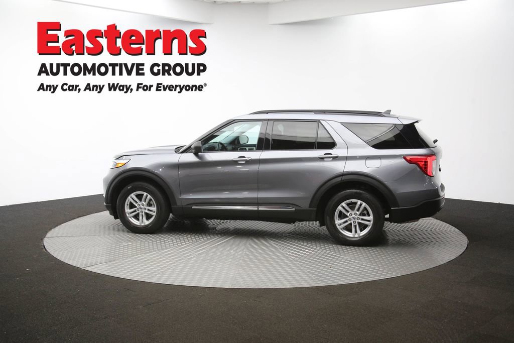 Used 2022 Ford Explorer XLT image 60