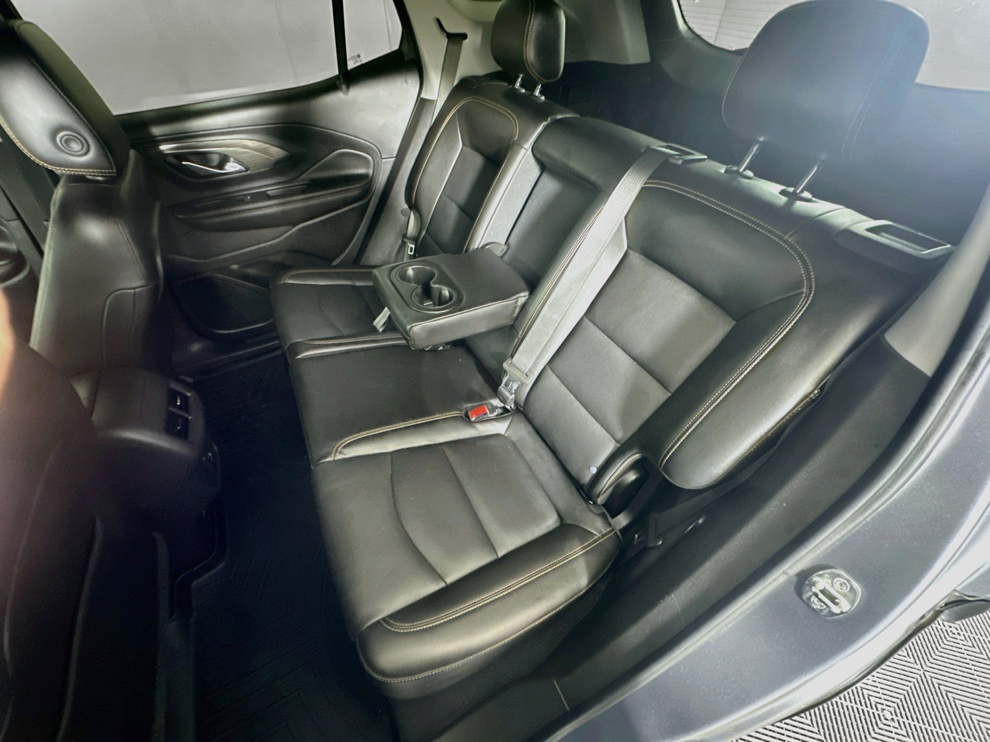 Used 2021 GMC Terrain SLT FWD image 26