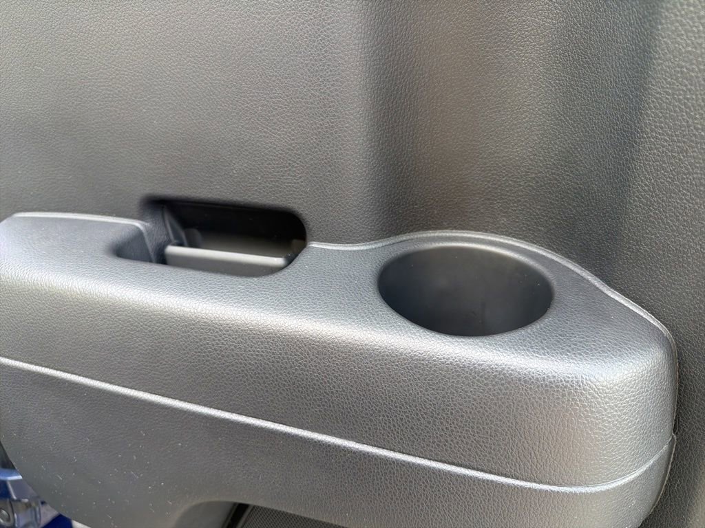 Used 2019 Nissan Titan SV image 32