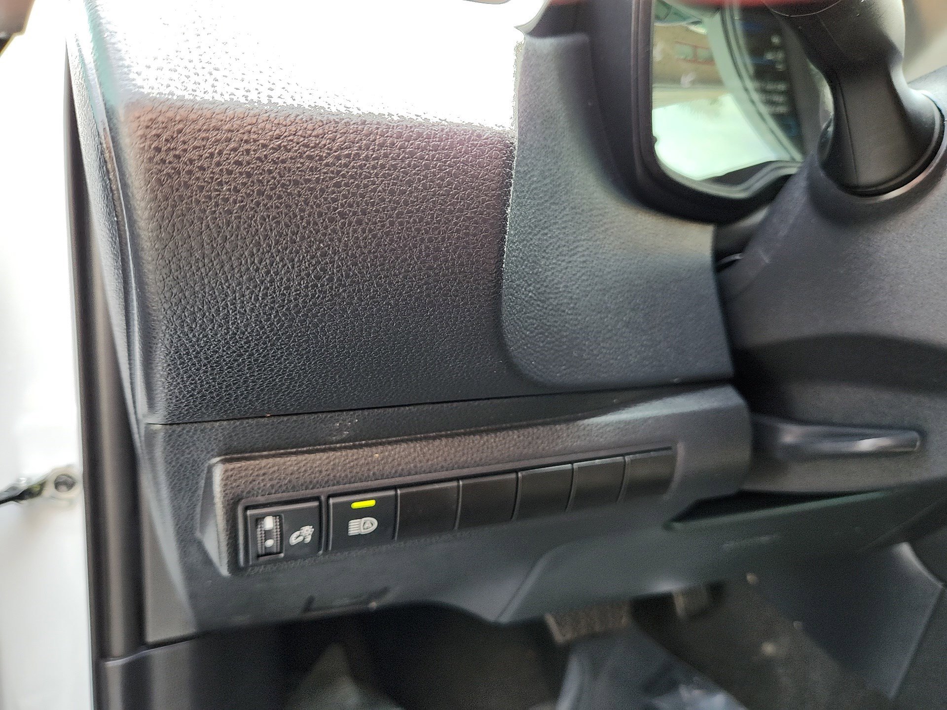 Certified 2025 Toyota Corolla SE FWD image 12
