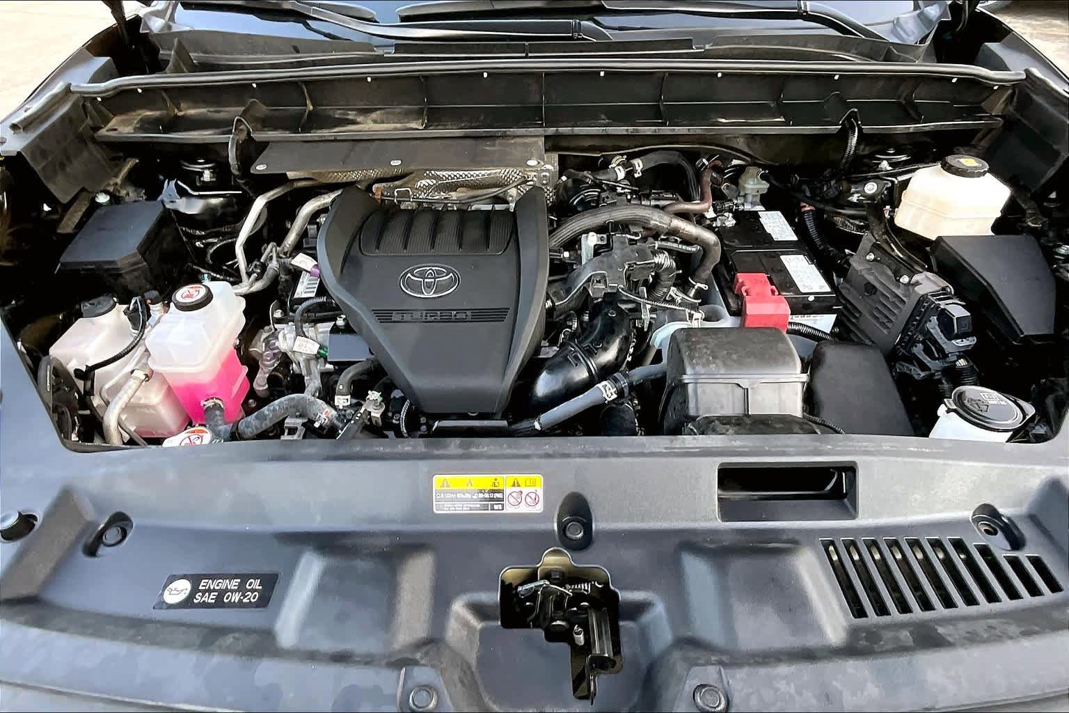 Used 2023 Toyota Highlander XLE FWD image 32