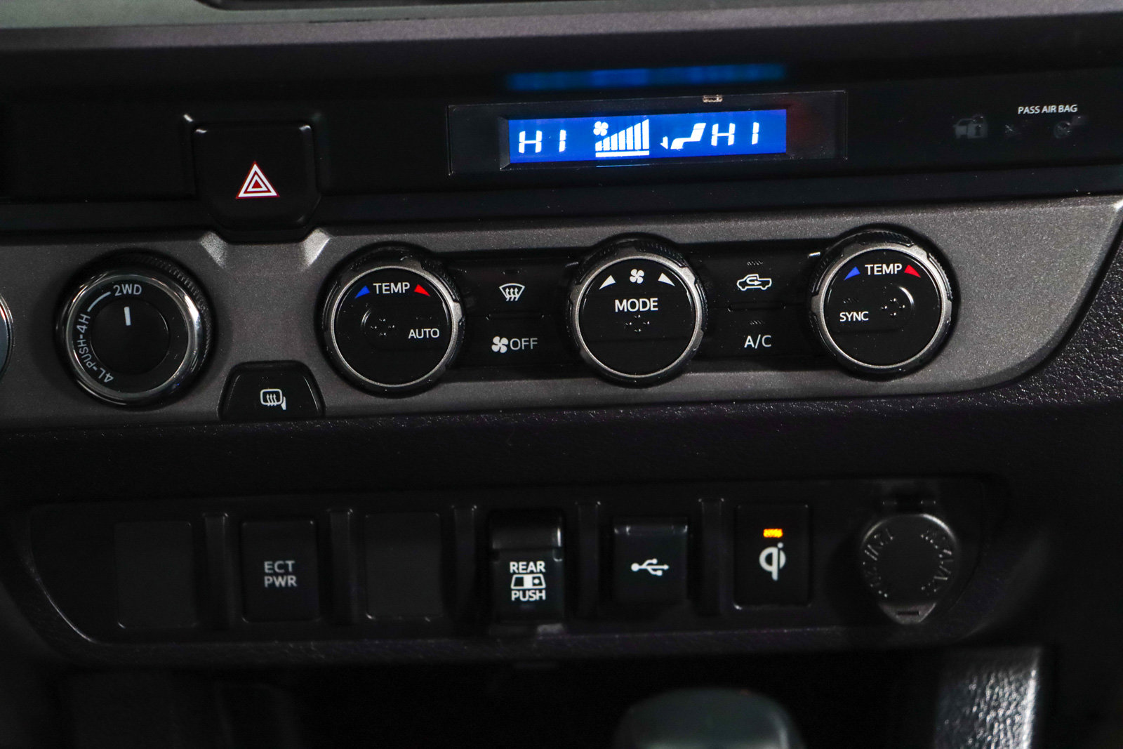 Used 2023 Toyota Tacoma TRD Off-Road AWD/4WD image 21