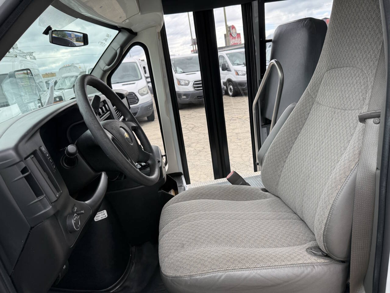 Used 2014 Chevrolet Express 3500 w/ School Bus Package RWD image 7