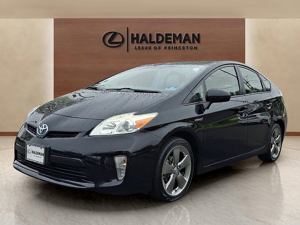Used 2013 Toyota Prius Persona Series image 3