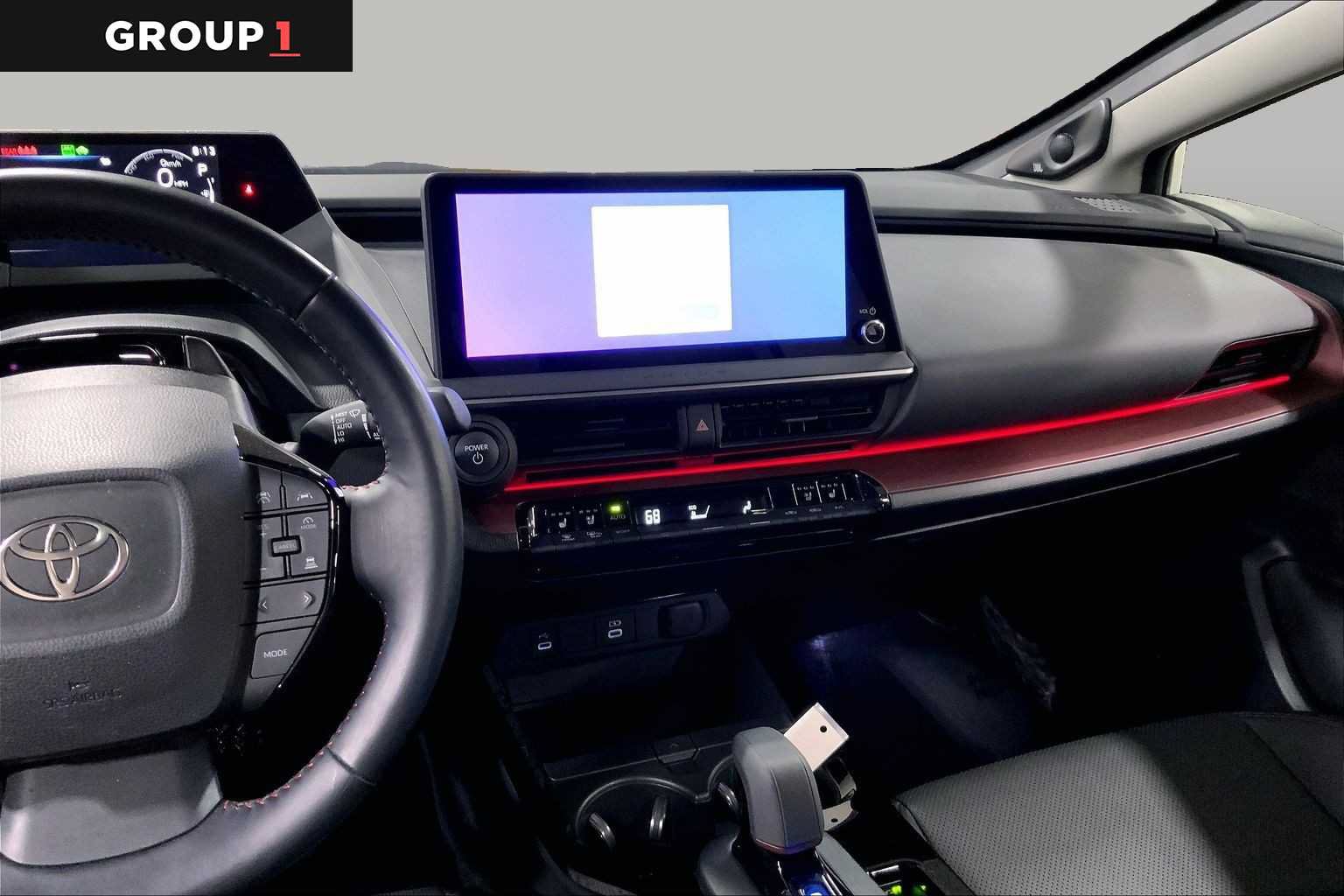 Used 2024 Toyota Prius Prime Premium FWD image 7