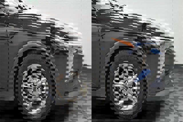 Used 2025 Kia K4 image 13