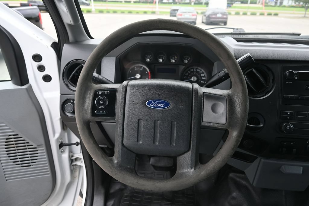 Used 2014 Ford F550 2WD Crew Cab Super Duty image 12