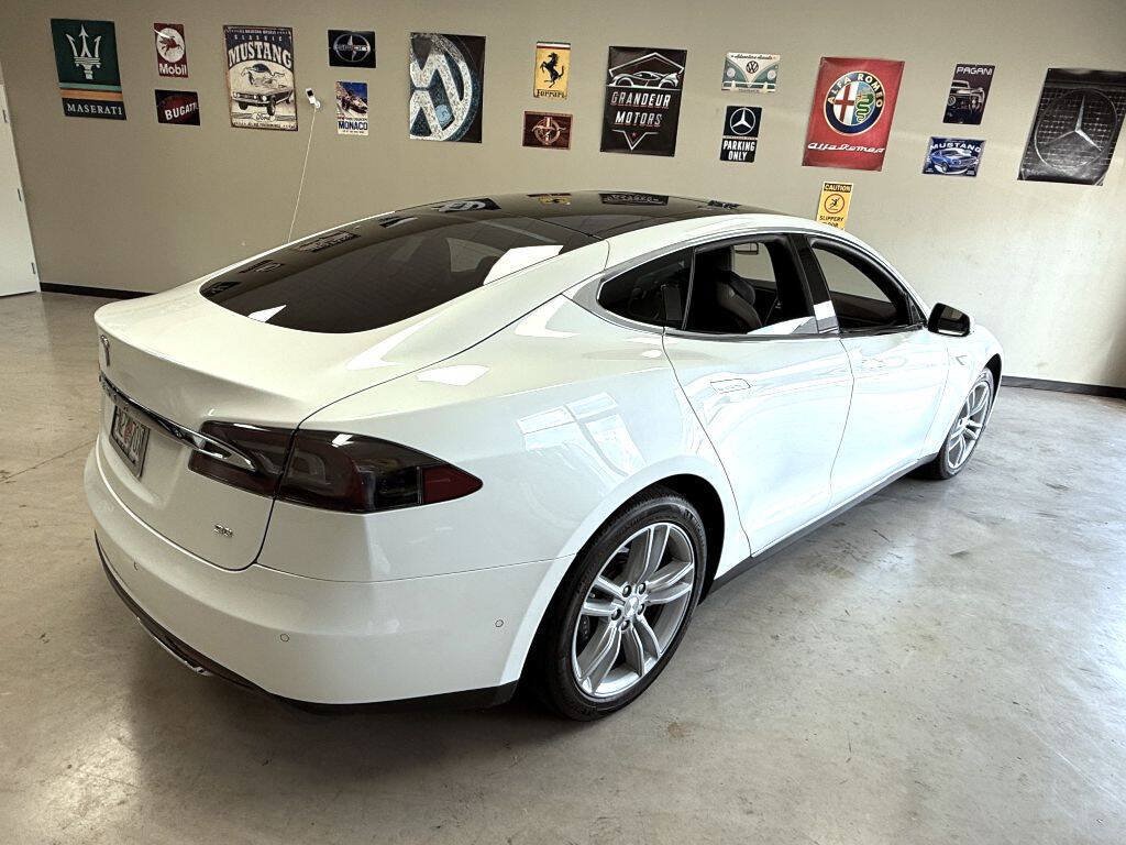 Used 2016 Tesla Model S 85 RWD image 3