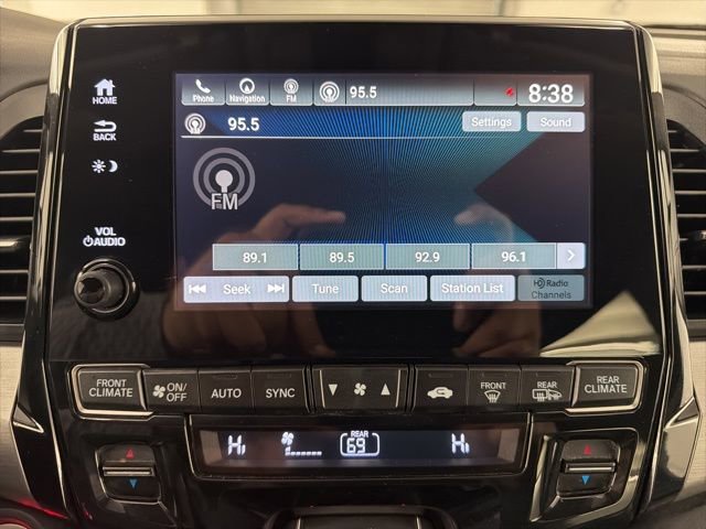 Used 2018 Honda Odyssey EX-L image 25