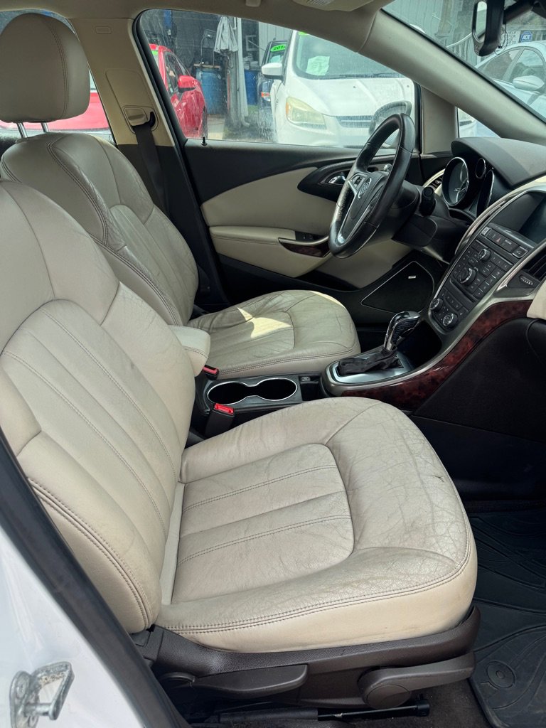 Used 2014 Buick Verano Leather image 9