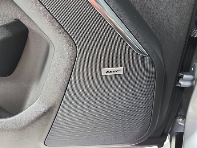 Used 2025 GMC Yukon Denali RWD image 33