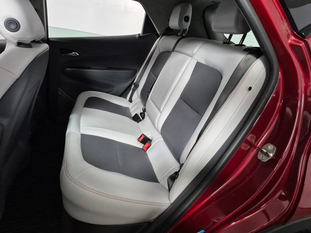 Used 2018 Chevrolet Bolt Premier w/ Driver Confidence II Package FWD image 24