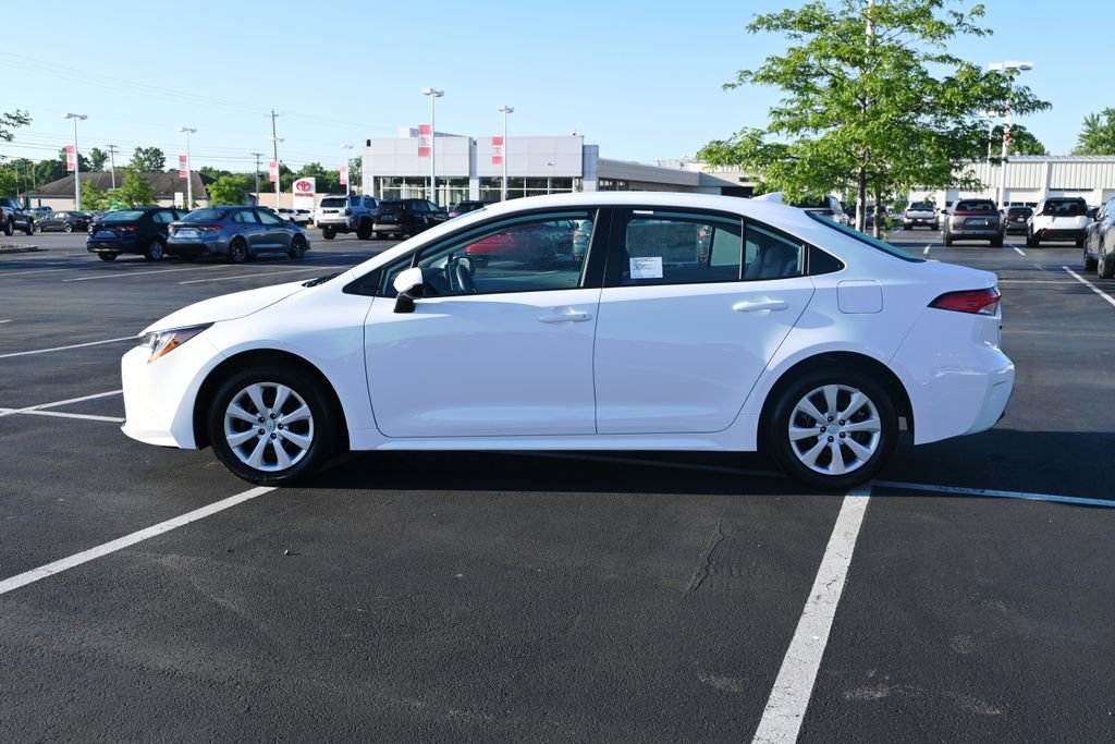New 2026 Toyota Corolla LE FWD image 4