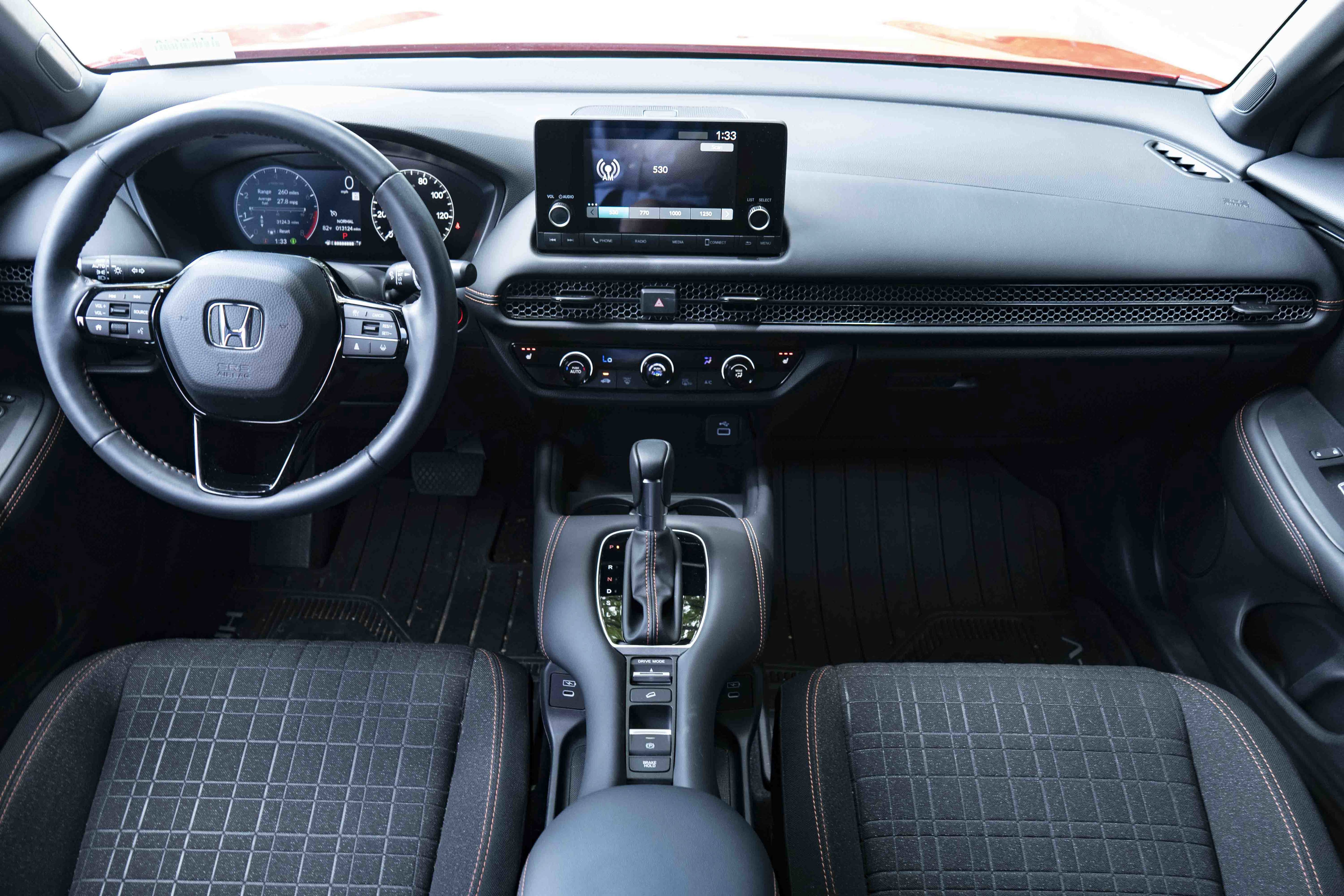 Certified 2025 Honda HR-V Sport image 26