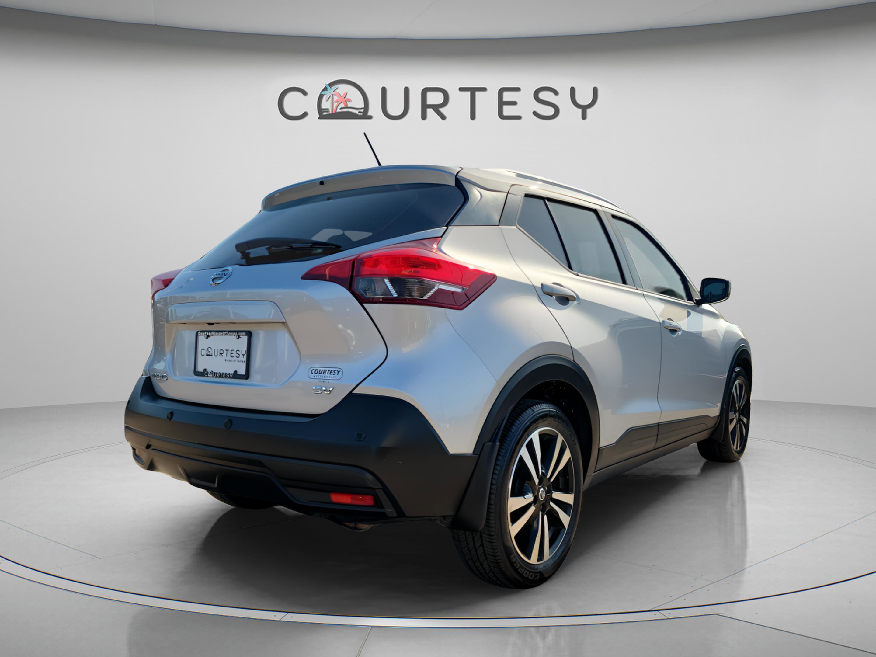 Certified 2020 Nissan Kicks SV image 5