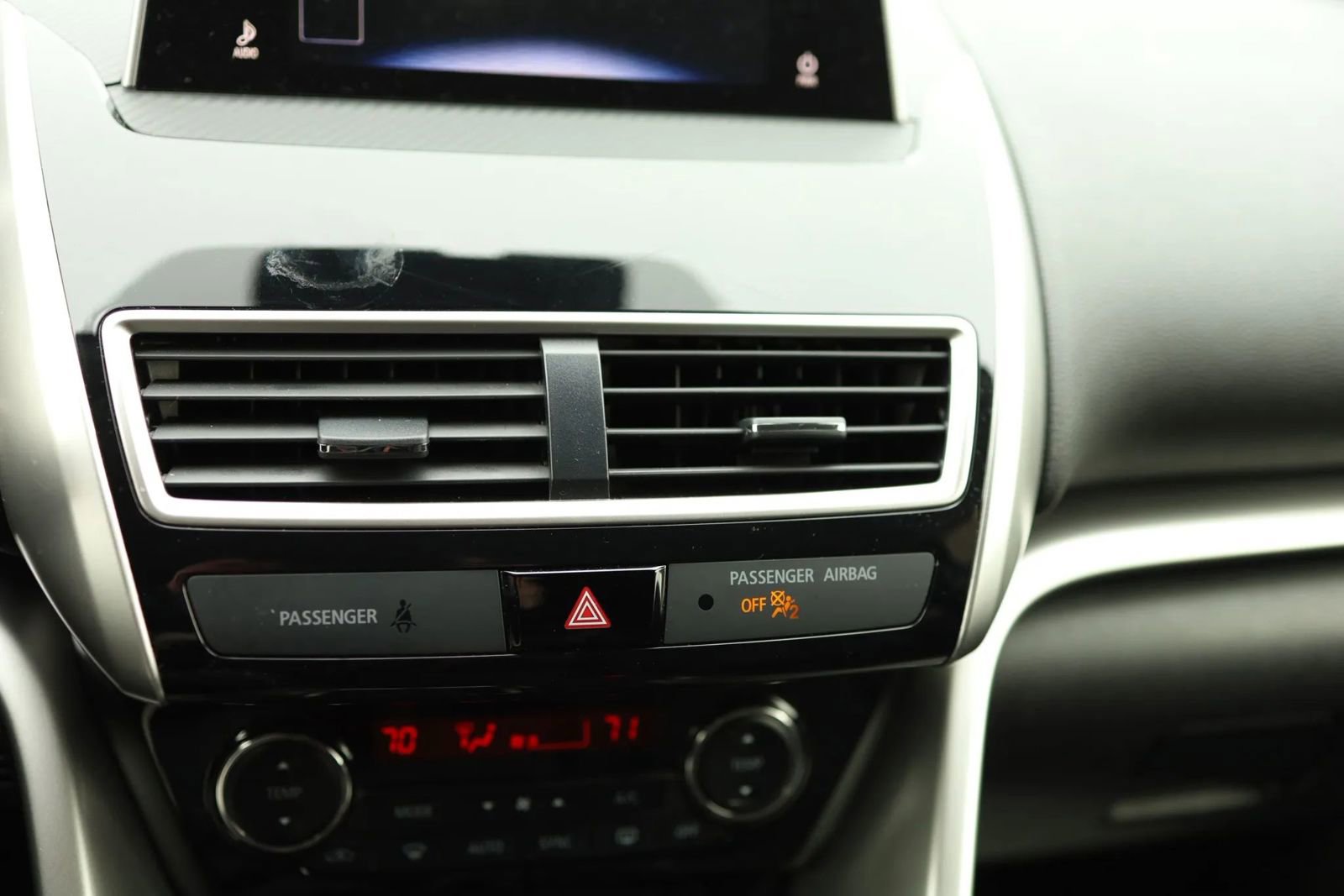 Used 2020 Mitsubishi Eclipse Cross SE image 27