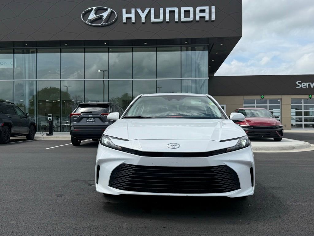 Used 2025 Toyota Camry LE FWD image 2